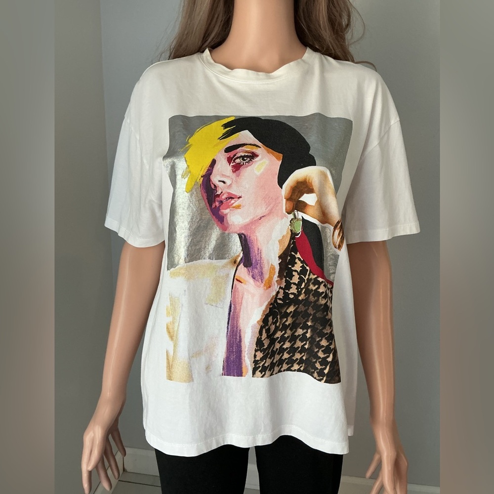 Zara White Tee with Artistic Graphic - Picture 2 of 9